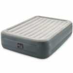 INTEX Pat gonflabil “Velur Deluxe” 152x203x46 cm cu pompă încorporată 220V, până la 272 kg