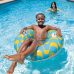 INTEX Надувной круг “Вихрь” Д 91 см с ручками, до 60 кг, 9+, 2 цвета — изображение 6