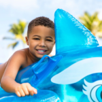 INTEX Надувной матрас-плот "Кит" с ручками, 152х114 см, до 40 кг, 3+ — изображение 3